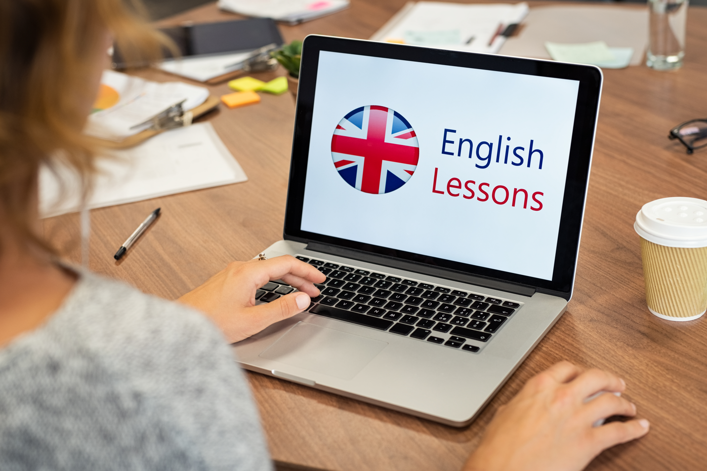En quoi l’apprentissage de l’anglais est-il bénéfique pour la recherche d’un emploi ?